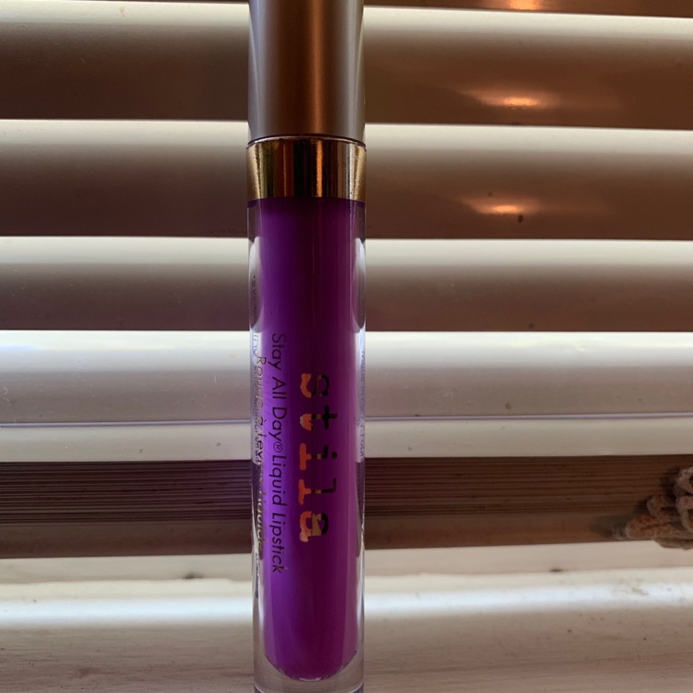 Como stila liquid lipstick